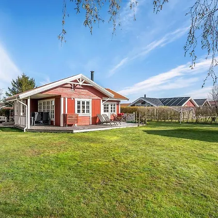 Сasa de vacaciones In With Kitchen Haderslev